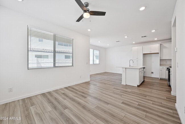 Building Photo - 4816 S Ferric