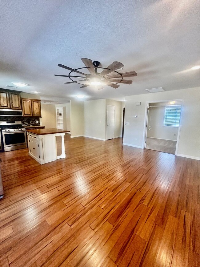 Building Photo - Beautifully Remodeled 3-Bedroom Home with ...