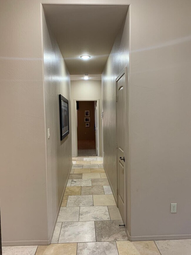 Building Photo - 3761 S Akers Way