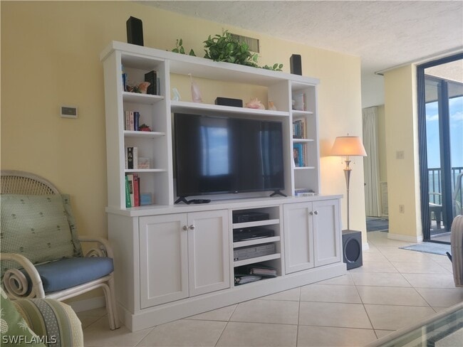 Building Photo - 10475 Gulf Shore Dr