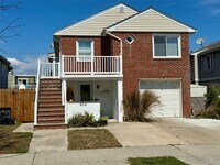 Building Photo - 513 E Broadway