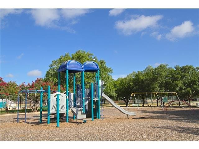 Building Photo - 7006 Rambollet Terrace