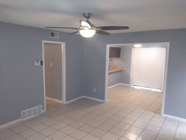 Building Photo - 4 Success Realty is now offering this 3 be...