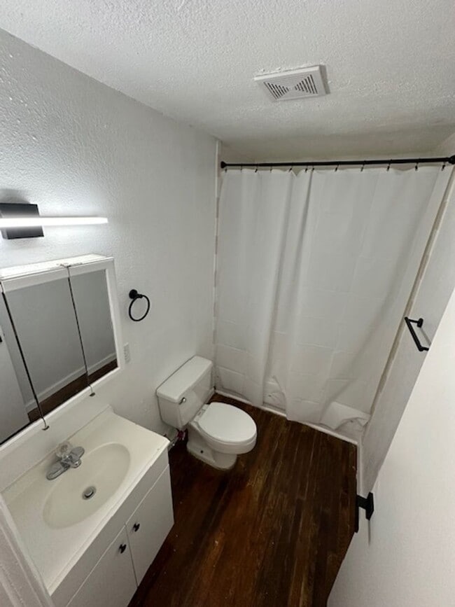 Building Photo - JP - Early