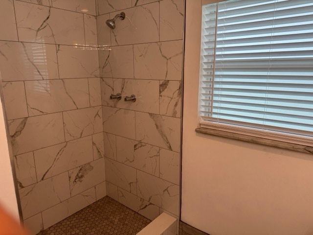 Building Photo - 6904 Doral