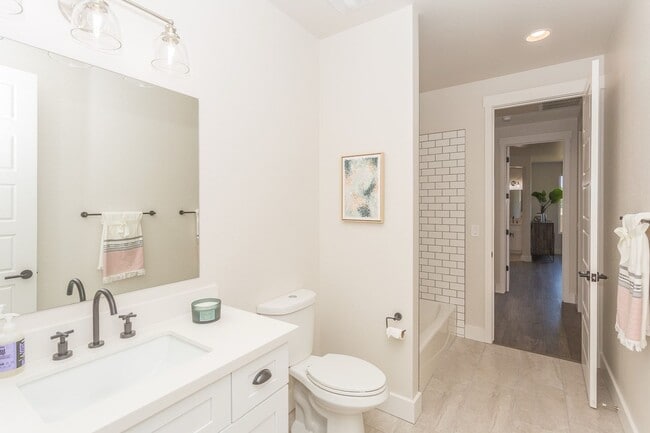 Building Photo - Stunning new build 4 bedroom Chino Valley home!