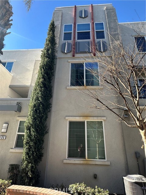 Building Photo - 106 Eureka Pl
