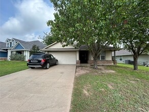 Building Photo - 3933 Tranquil Path Dr