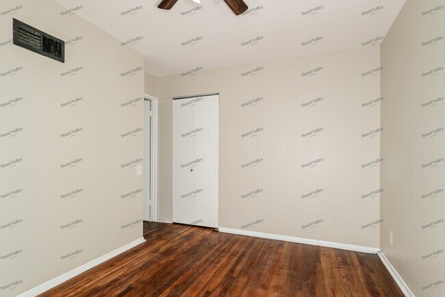 Building Photo - 10623 Hallwood Dr