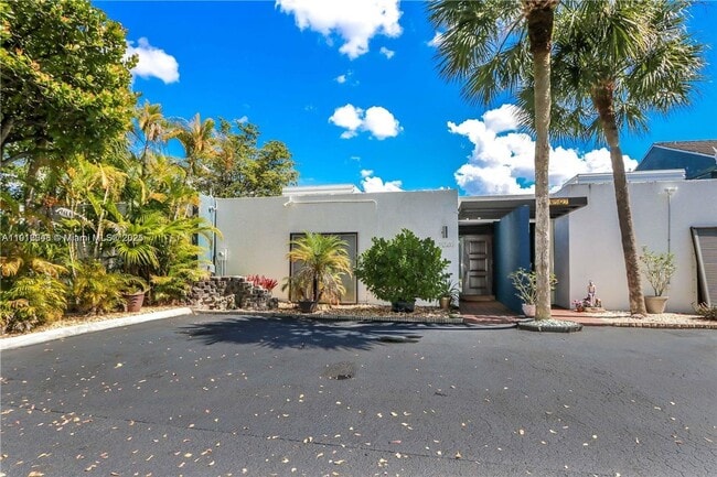 Building Photo - 16509 Fox Den Ct