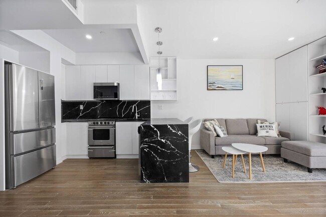 Building Photo - 2491 Ocean Ave