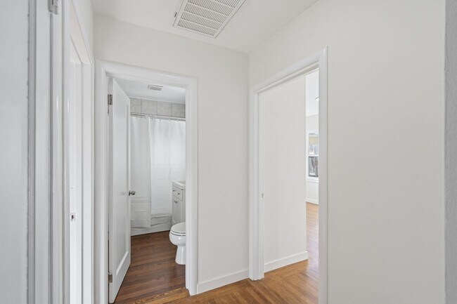 Building Photo - 541 Jackson Ave