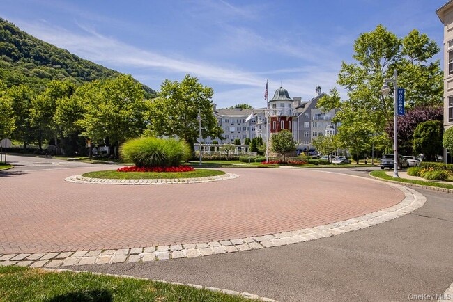 Building Photo - 1321 Round Pointe Dr