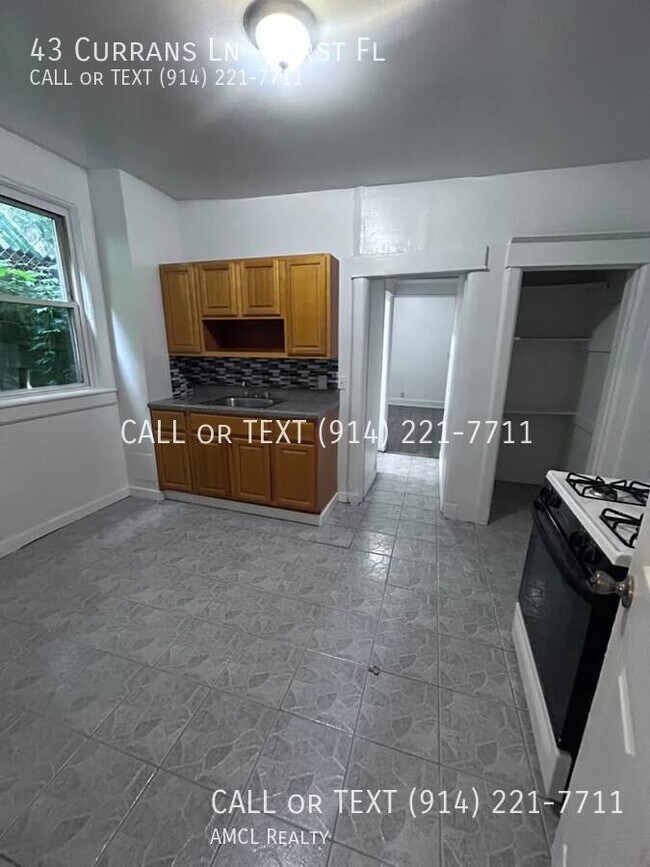 Building Photo - 43 Currans Ln