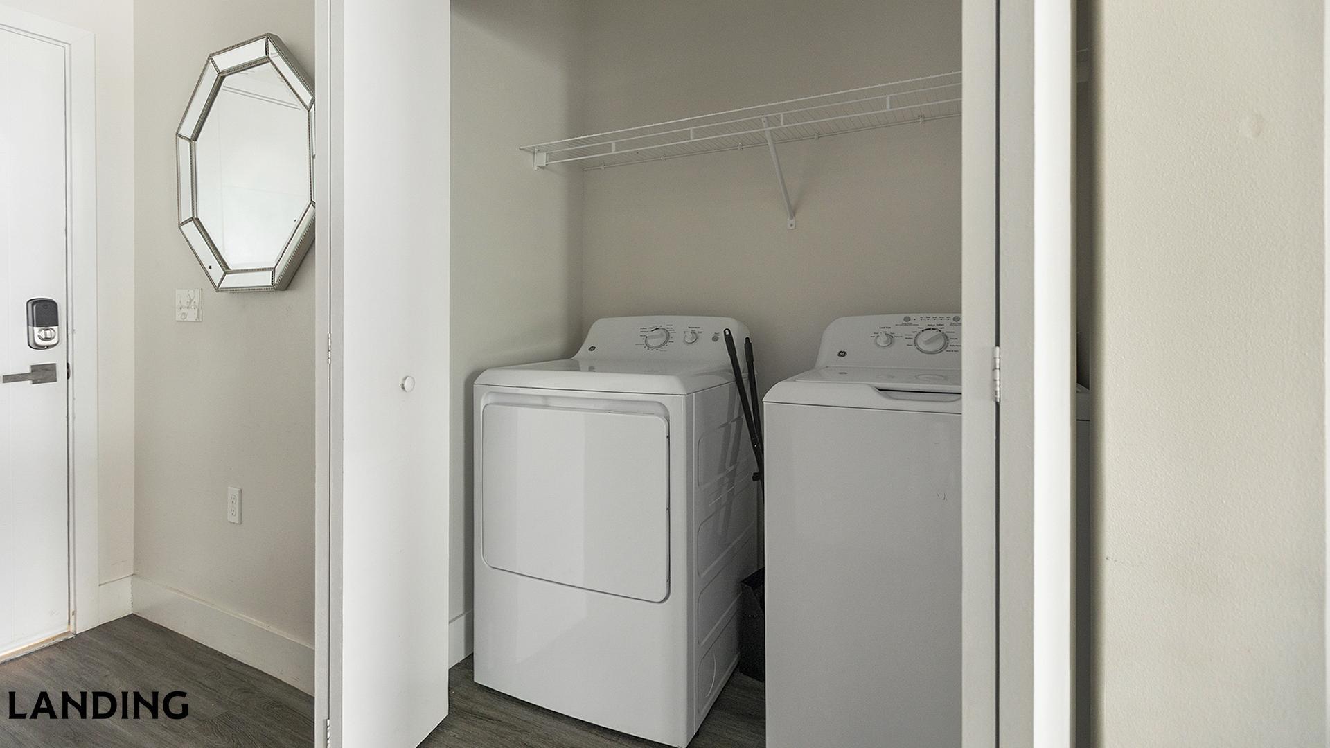 Building Photo - 4950 W Prescott St