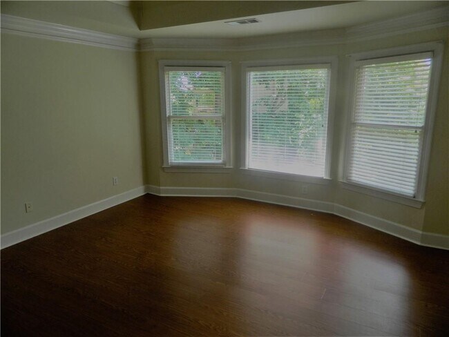 Building Photo - 4780 Summerset Ln