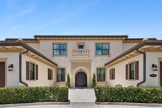 Building Photo - 8545 Watercrest Cir E