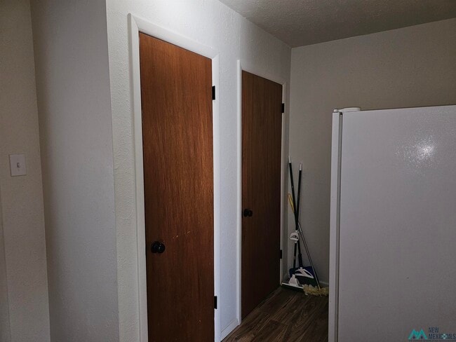 Building Photo - 217 W University Dr