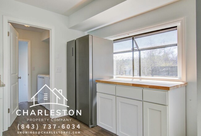 Building Photo - 605 Michigan Ct