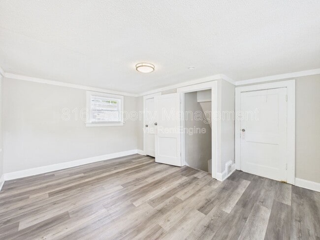 Building Photo - 5636 Garfield Ave