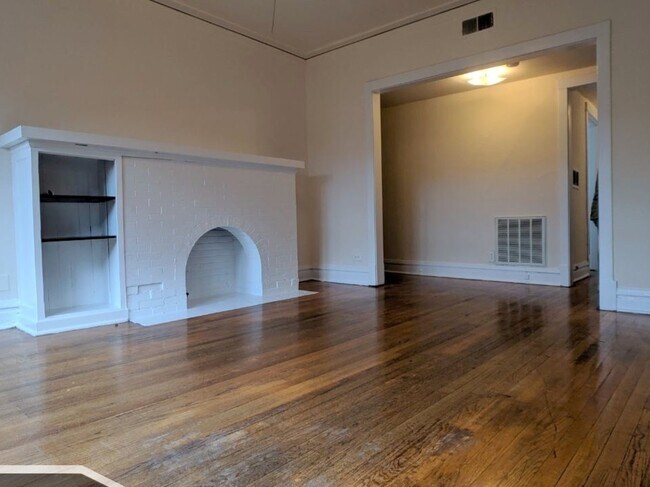Building Photo - 2518 N Kedzie Blvd