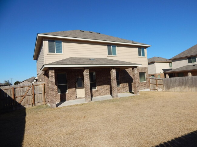 Building Photo - 1310 Stonewall Ridge