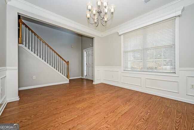 Building Photo - 129 Lantana Dr