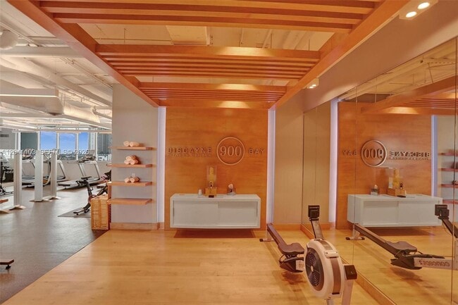 Building Photo - 900 Biscayne Blvd