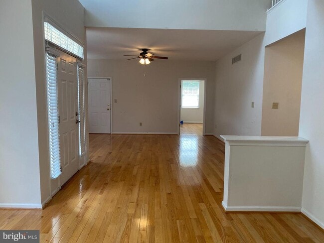 Building Photo - 623 Pepperbush Ct