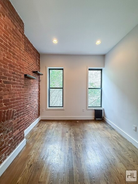 Building Photo - BEDFORD AVENUE / Bedford-Stuyvesant 2-Bed 1-Bath