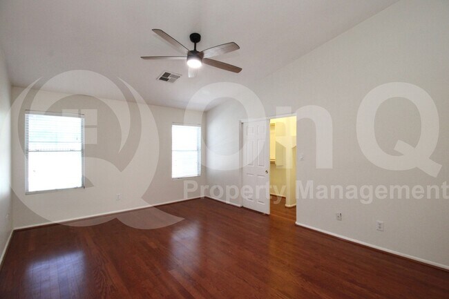Building Photo - 254 E Nunneley Rd