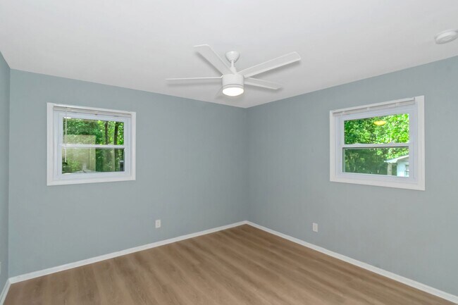 Building Photo - WELCOME HOME!