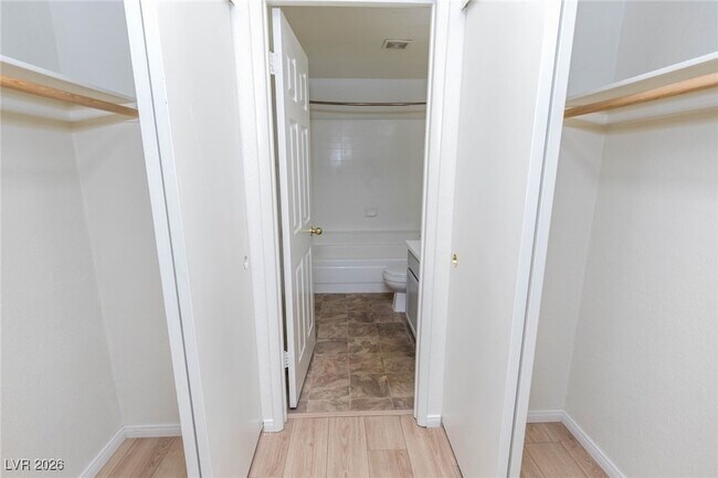 Building Photo - 5072 S Rainbow Blvd