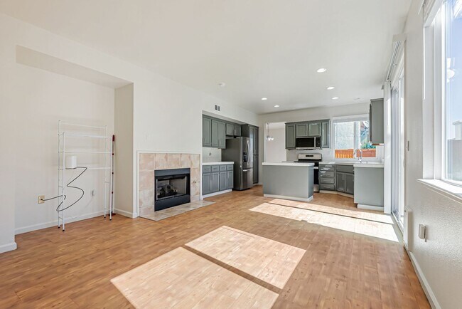 Building Photo - Freshly Renovated Single-Family Home for Rent