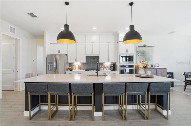 Building Photo - 15917 Tradewind Ter