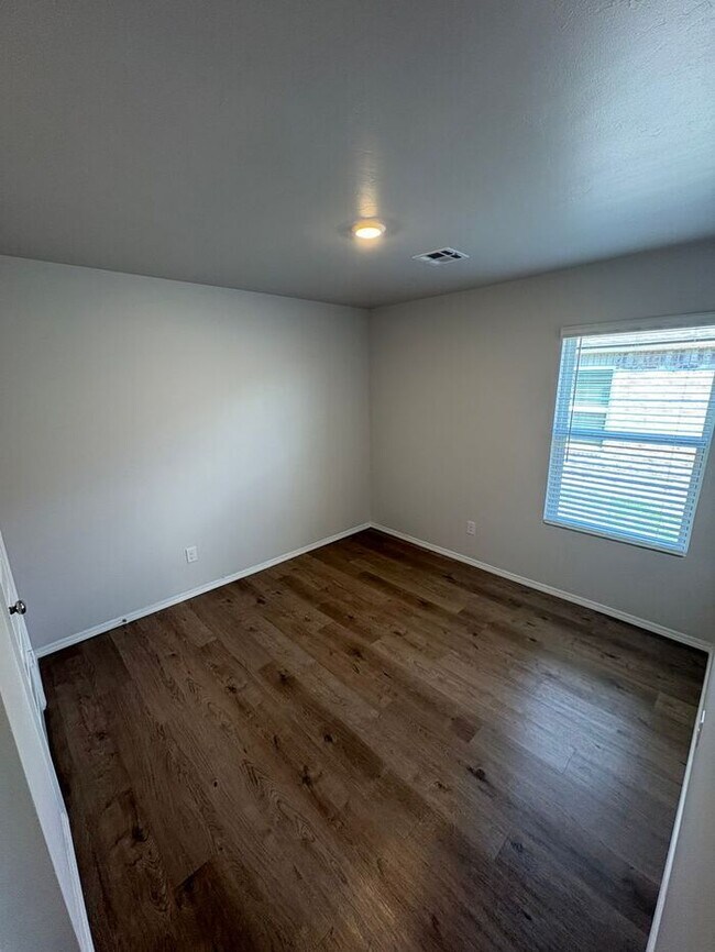 Building Photo - Modern New Construction 4 Bedroom, 2 Bathroom Home in Yukon with Open Living Spaces