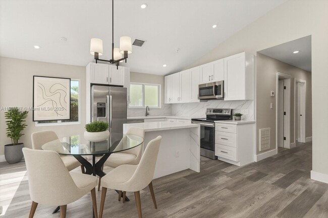 Primary Photo - 6120 SW 63rd St