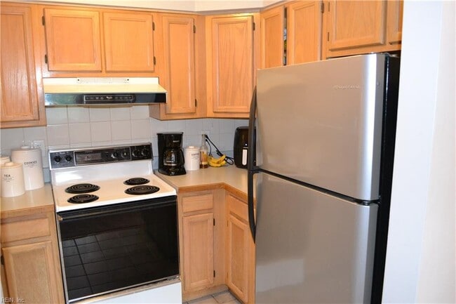 Building Photo - 1040 Spotswood Ave