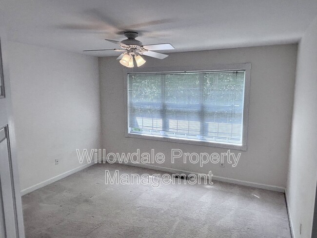 Building Photo - 138 Grande Meadow Way