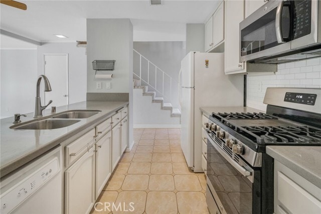 Building Photo - 1122 S Clifpark Cir