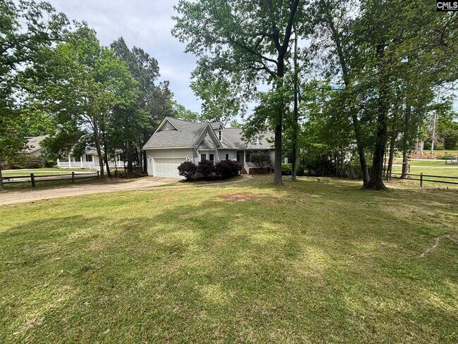 Building Photo - 527 Superior Cir