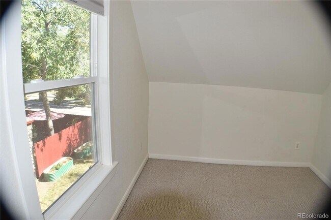 Building Photo - 212 N 23rd St