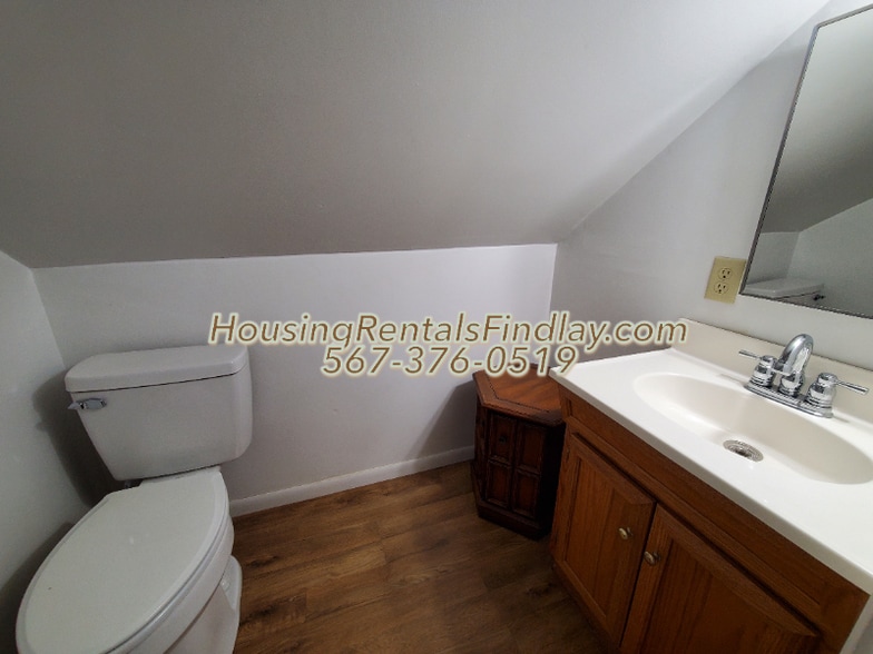 Building Photo - 827 Bernard Ave