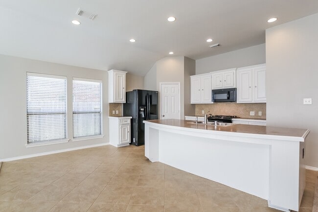 Building Photo - 2703 Facet Creek Dr
