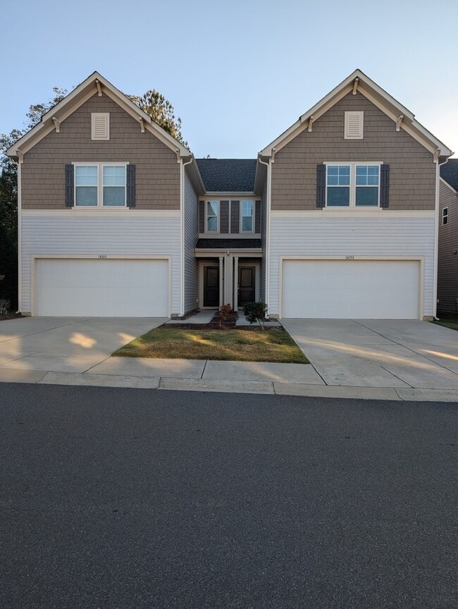 Primary Photo - 3BD/2.5 Bath Townhome in Midland Wyntree Community- OCTOBER 2025