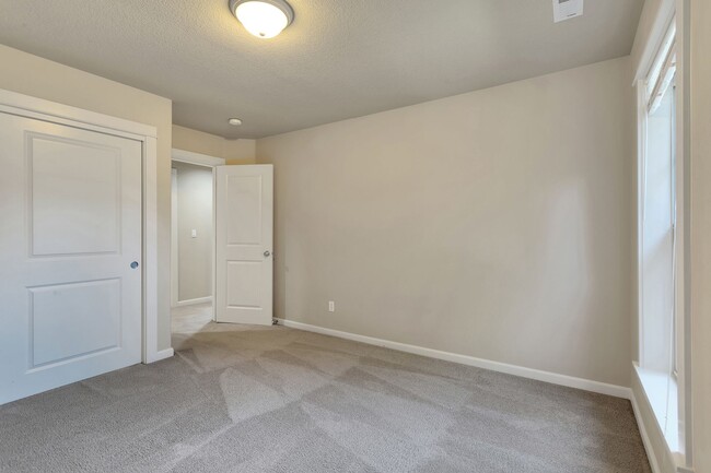 Building Photo - 21114 NW Galice Ln
