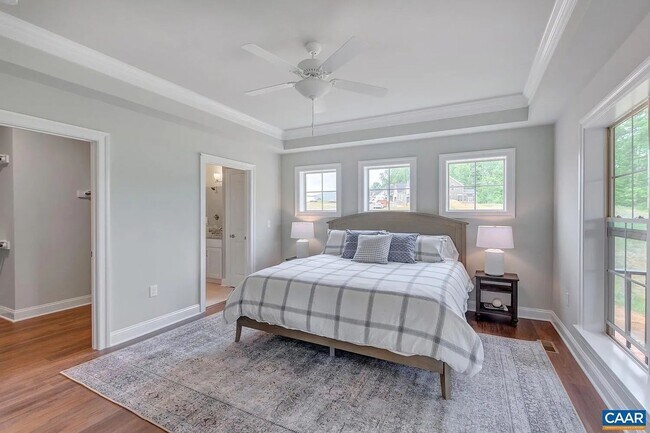 Building Photo - Upscale living in this beautiful model home in Old Trail - 4BR, 3.5 Ba