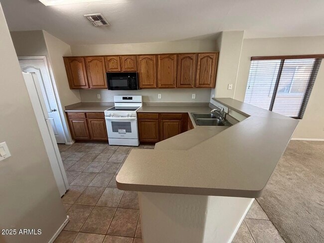 Building Photo - 11283 W Harrison St