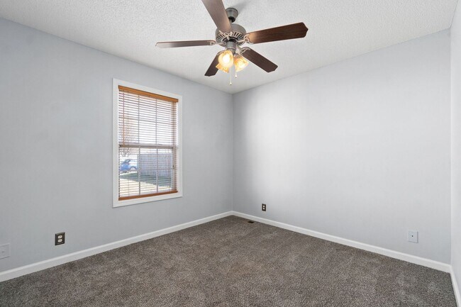 Building Photo - 3832 Cannondale Dr