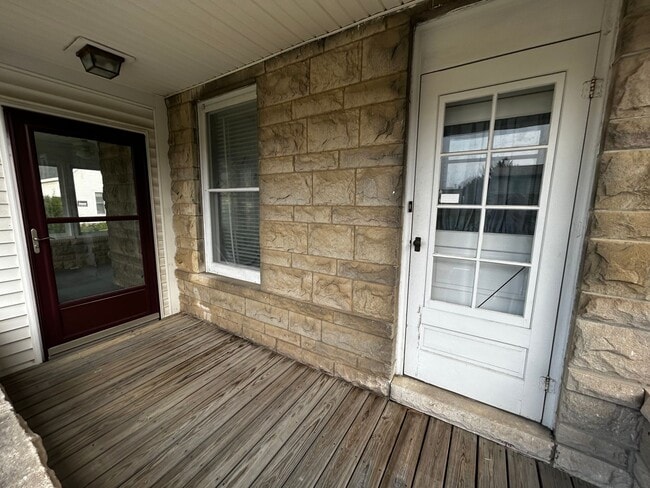 Building Photo - 521 S Grant St